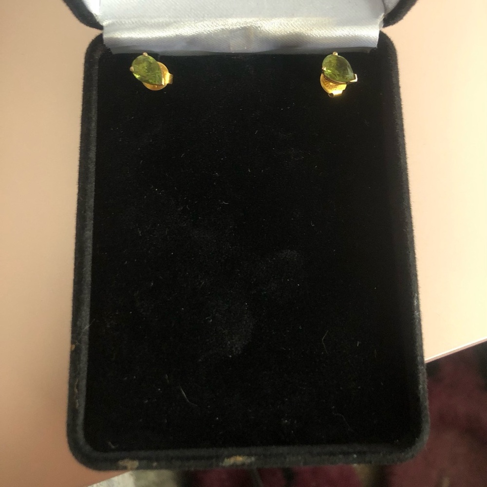Elegant Gold and Green Birthstone Earrings